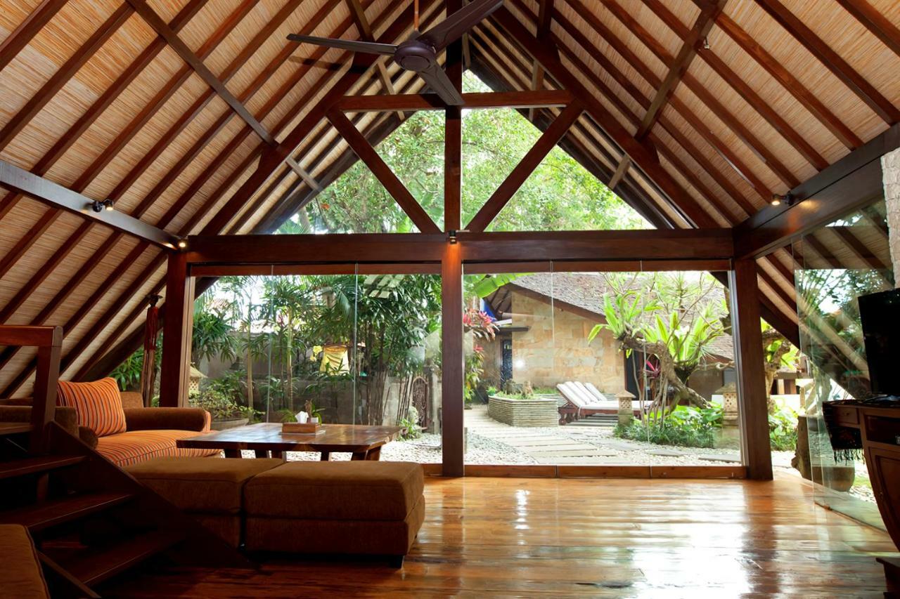 Seminyak Villa Kalyca エクステリア 写真