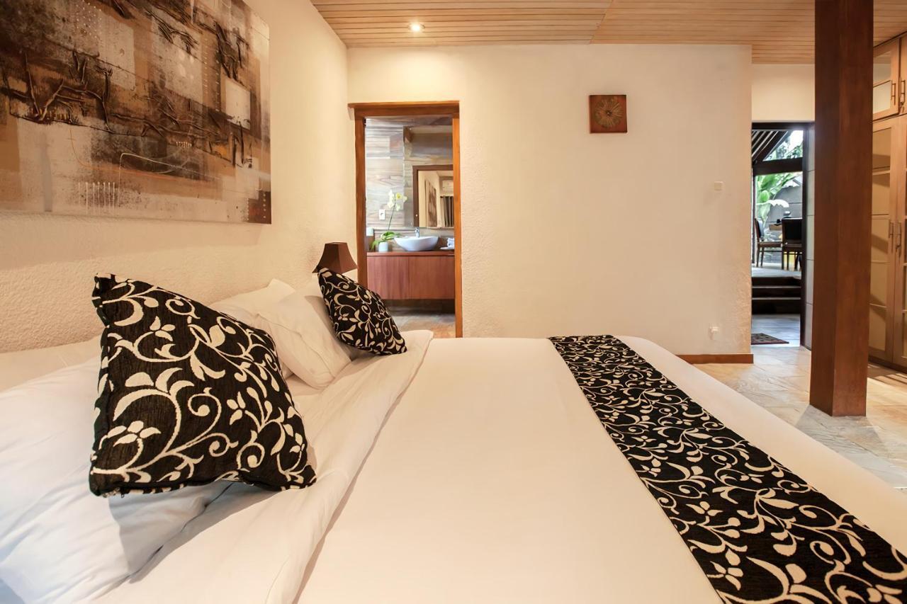 Seminyak Villa Kalyca エクステリア 写真